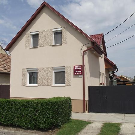 Radek Vendégház és Apartman Halászi Exterior foto