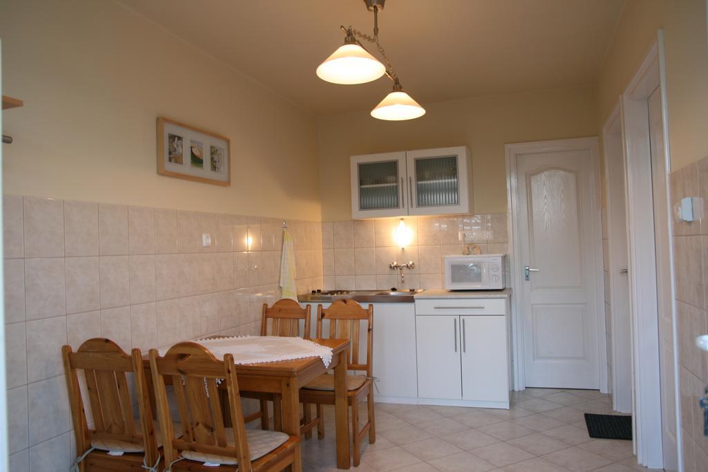 Radek Vendégház és Apartman Halászi Exterior foto