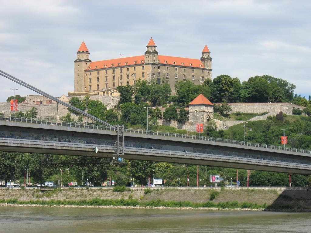 Radek Vendégház és Apartman Halászi Exterior foto
